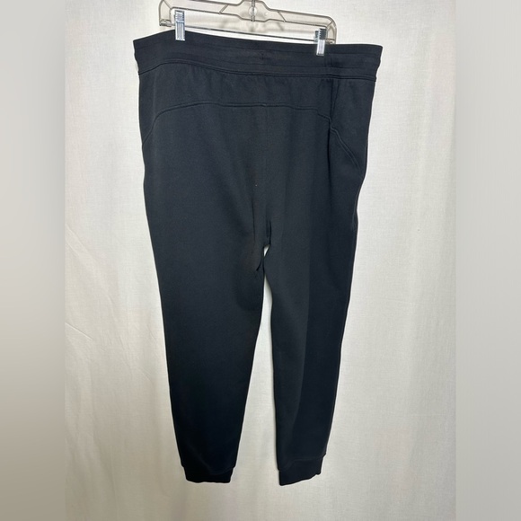 New Lululemon Scuba High-Rise Jogger *Fleece 28" !!! - Picture 10 of 11
